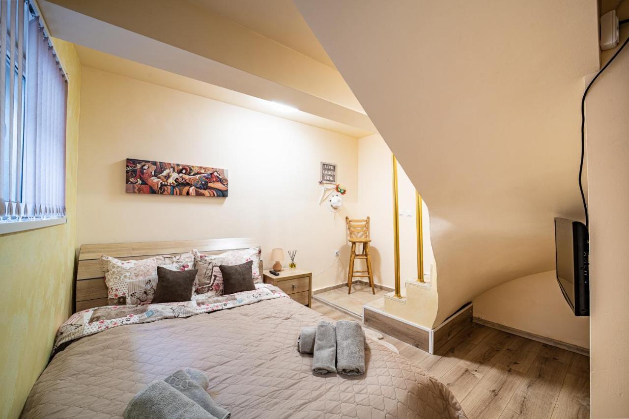 Abstract Apartment Varna Luaran gambar